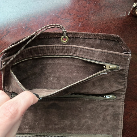 Vintage Brown Suede Jewelry Travel Roll - Rose Embossed - Picture 8 of 9